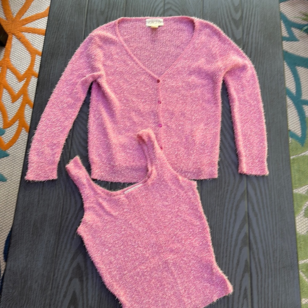 Cache Cardigan & Tank Set - Picture 2 of 10